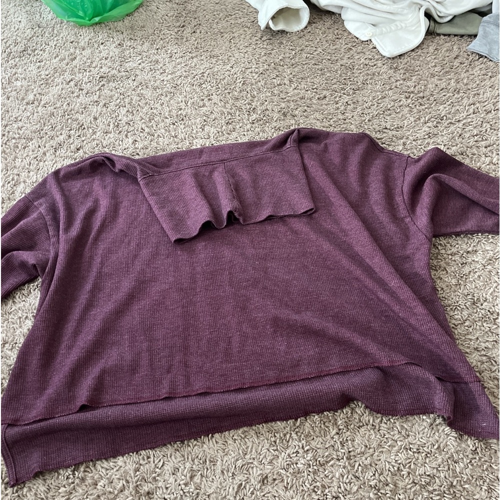 Sweater - Picture 1 of 3